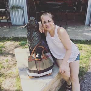 Meet your Posher, Katherine