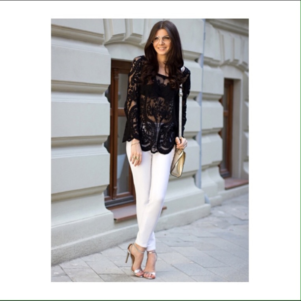 Lace Blouse 💕 - Picture 3 of 6