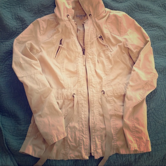 Lightweight zip hooded jacket, size XS.