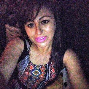 Meet your Posher, Dinorah