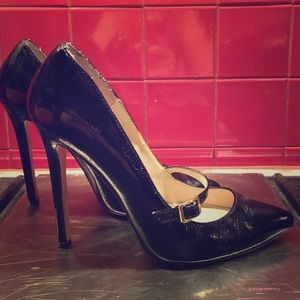 Sexy 5" Colin Stuart black heels