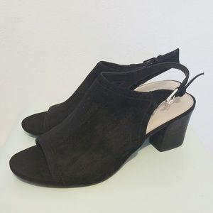 Franco Starto suede black heels size 10