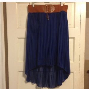 2X /1X high low accordion pleat skirt in navy blue