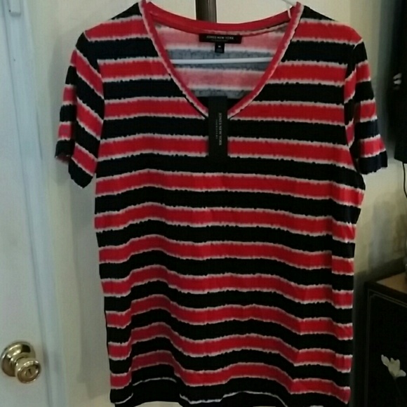 A woman shirt .new with tag.