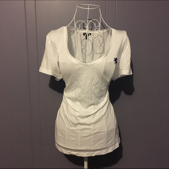 Express V-Neck Tee