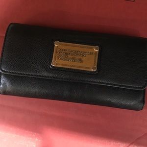 Marc Jacobs classic q trifold wallet