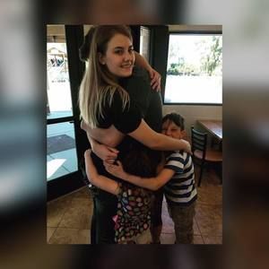 Meet your Posher, Destyni