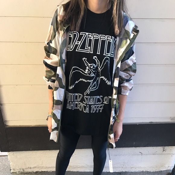 Camo light wind breaker jacket