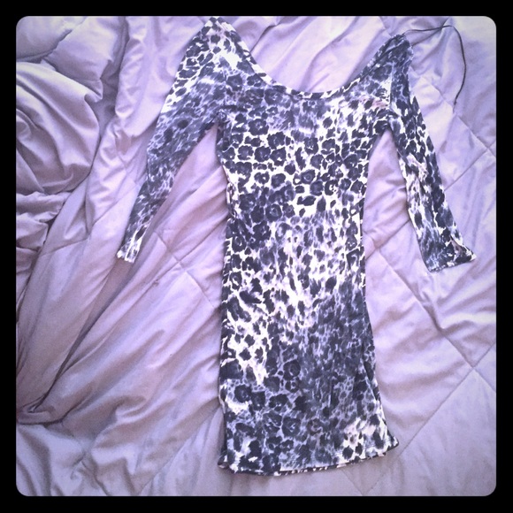 BONGO Long sleeve mini dress.