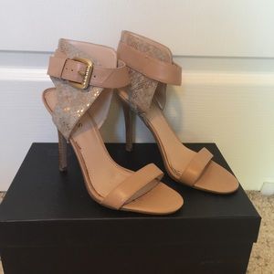 Size 7 Guess nude sandal.