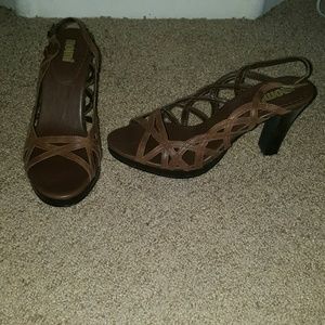 SHOES