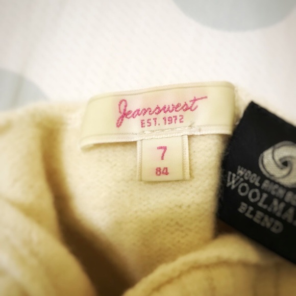 Warm wool sweater for women - Picture 2 of 4