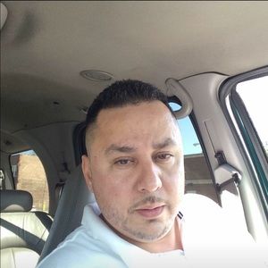 Meet your Posher, Eduardo