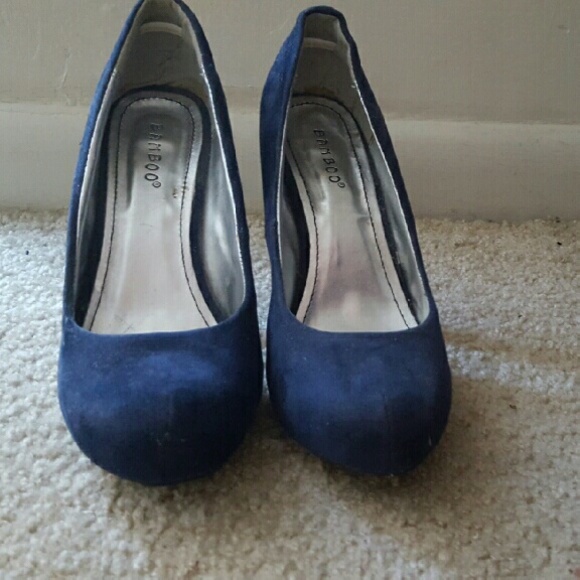 Suede pumps - Picture 2 of 3