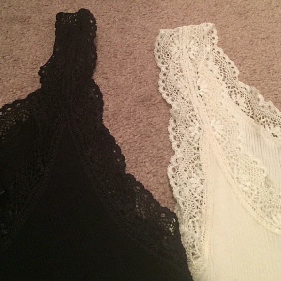 Banana Republic decorative tank tops