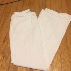 White old navy khaki pants