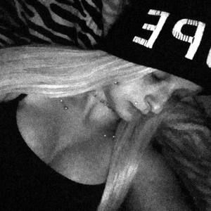 Meet your Posher, Lacey