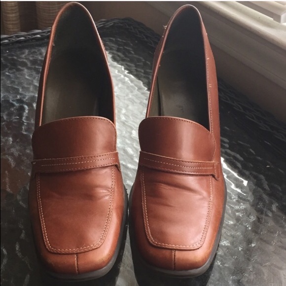Aerosoles brown leather shoes