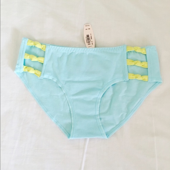NWT Victoria's Secret Limited Edition Hiphugger