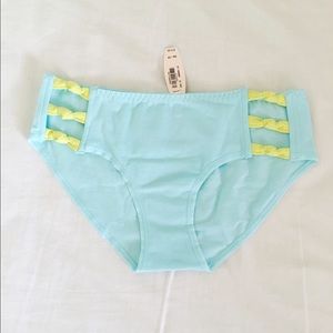 NWT Victoria's Secret Limited Edition Hiphugger