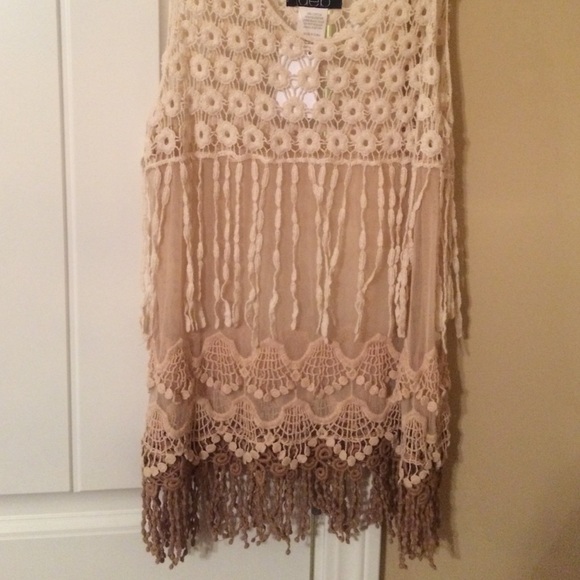 New with tags fringe tank!