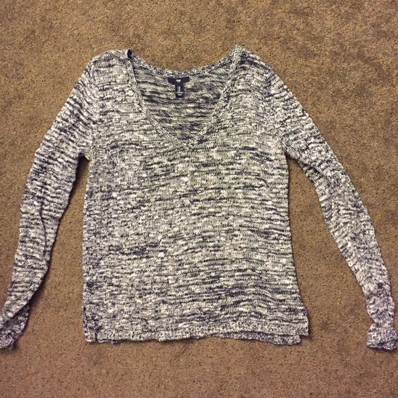 Grey gap sweater *make me an offer* - Picture 3 of 4