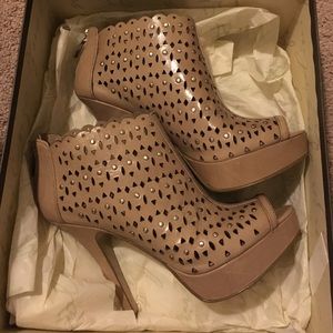 Enzo Angiolini heeled booties