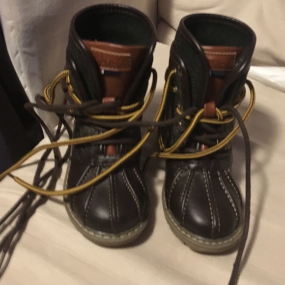 Like new Tommy Hilfiger boots!