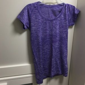 Lululemon shirt size 8