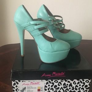 Anne Michelle Pumps