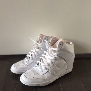 Nike Sky High Dunk all white size 7.5