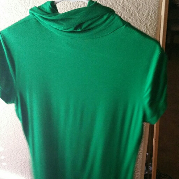 Green blouse - Picture 3 of 3