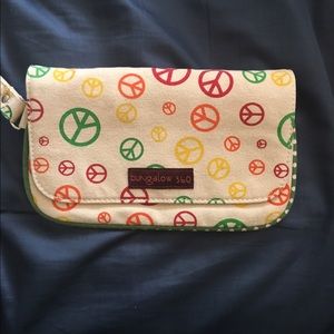 Bungalow 360 wristlet