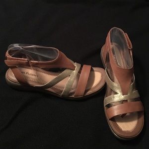 Women's sandals