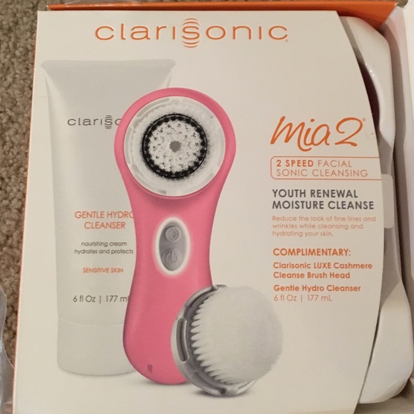 Clarisonic brush (used but only a few times)