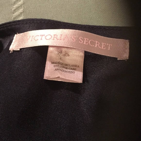 Victoria's Secret - Picture 4 of 4