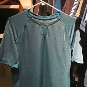 Medium lululemon workout shirt.