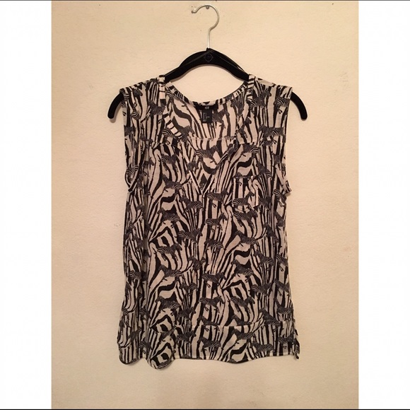 💝VALENTINE's DAY SALE💝 H&M zebra print blouse