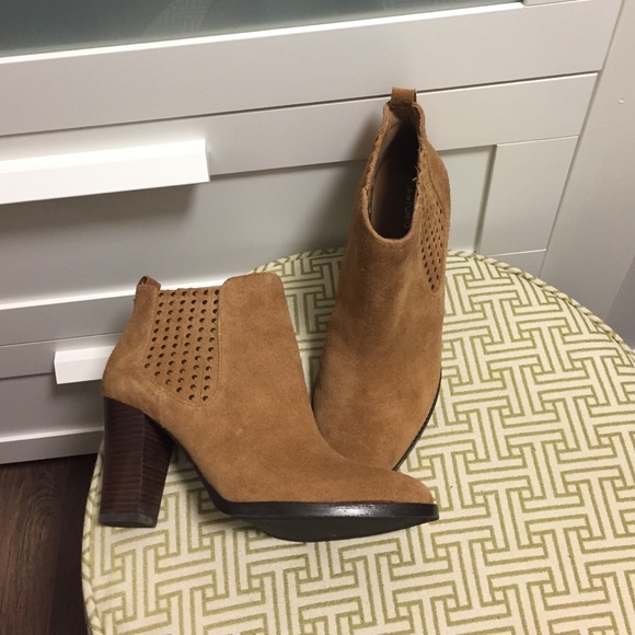 Antonio Melani boots size 9