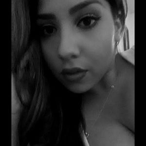 Meet your Posher, Valeria