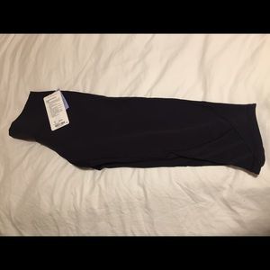 Lululemon Essential Rhythm Crop workout leggings