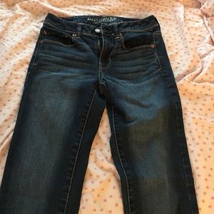 American Eagle Super Skinny jeans size 2