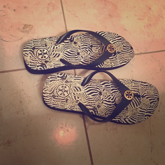 Tory burch flip flops