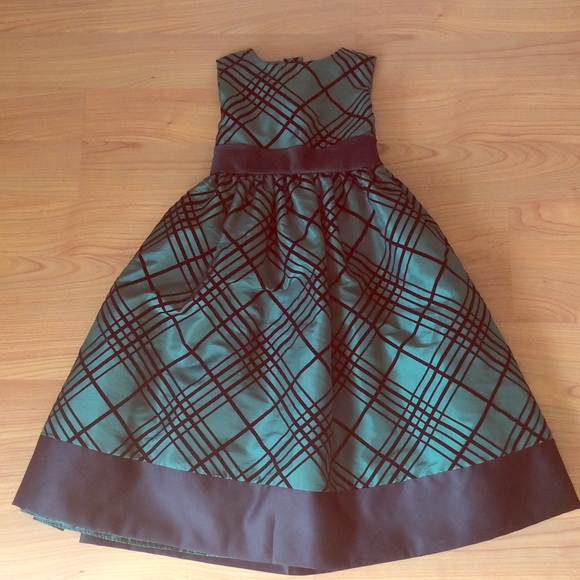 Green and Black Holiday Dress!