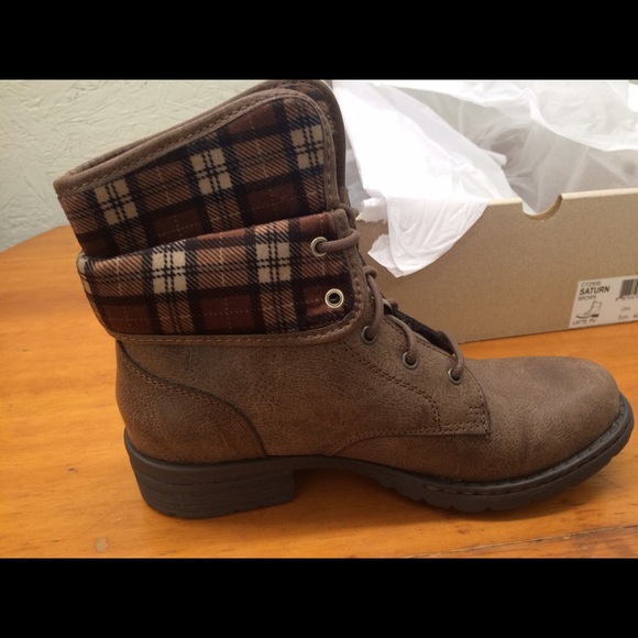 B.O.C. Saturn Women US Brown Latte Combat Boot - Picture 3 of 4