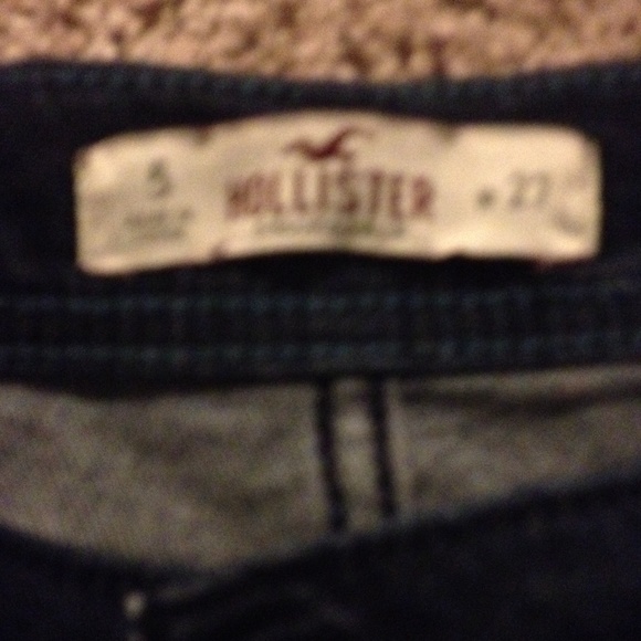 Shorts - Picture 2 of 4