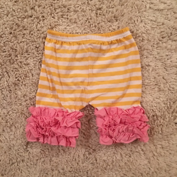 Toddler girls ruffle capris