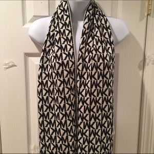 Michael Kors scarf