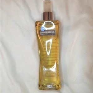 BBW Summer Vanillas Coconut Body Splash