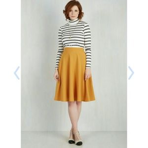 Bugle Joy skirt in Mustard